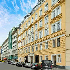 4* Apartmanhotel Western Celebrity